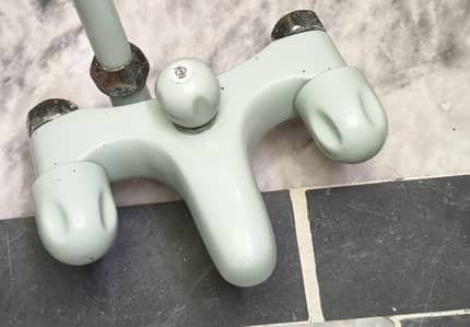 washroom set hand basin comod total asseories available