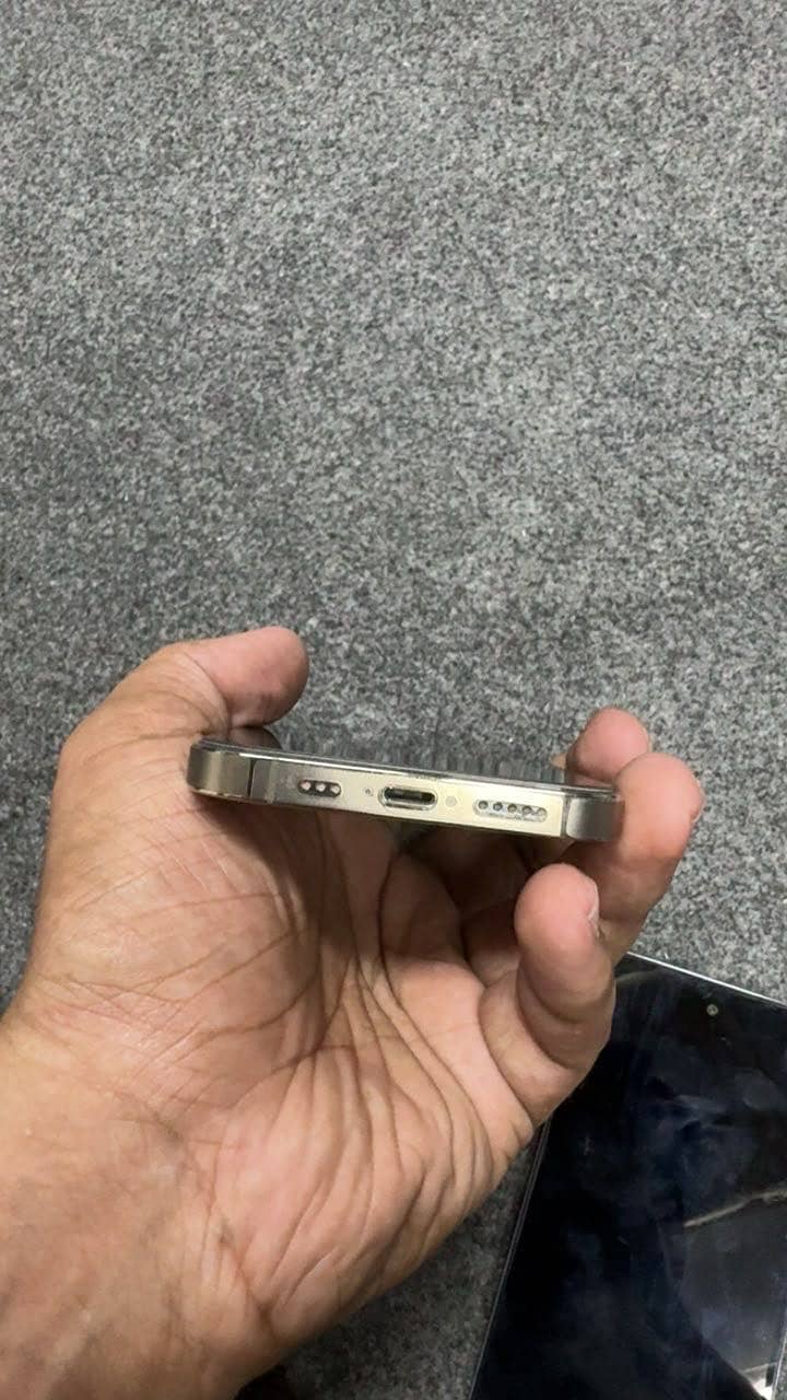 Apple iPhone 13 Pro 1