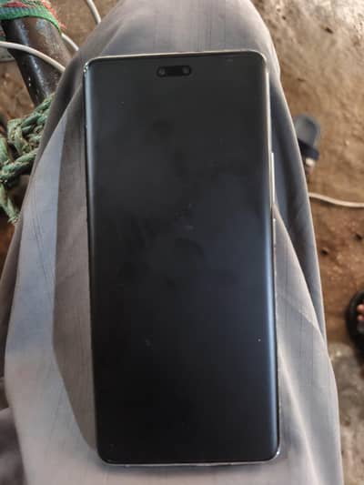 Xiaomi civi 2 10 by 10 256gb memory