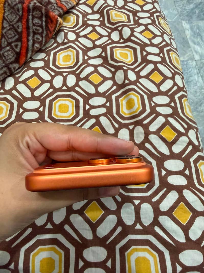 Apple iPhone 17 Pro Max 5