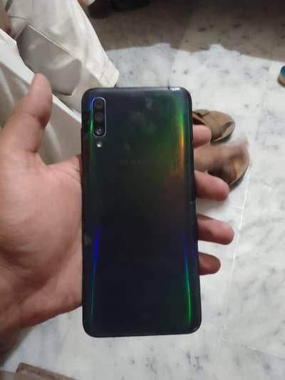 Samsung Mobile A70