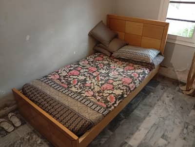 URGENT WOODEN BEDS AVAILABLE NEGOTIABLE