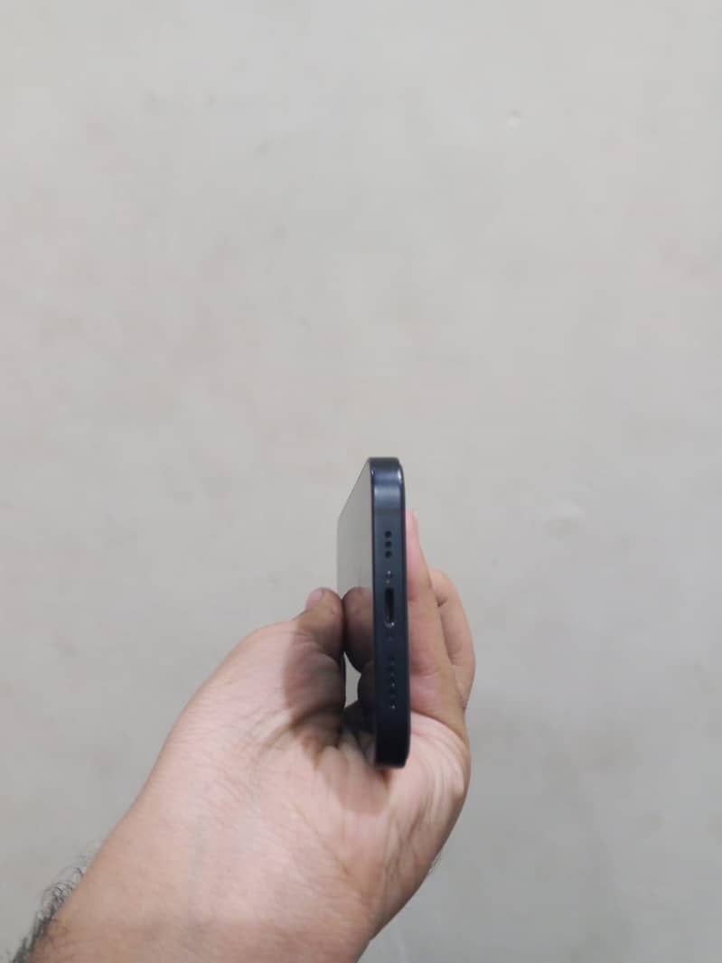 Apple iPhone 12 3