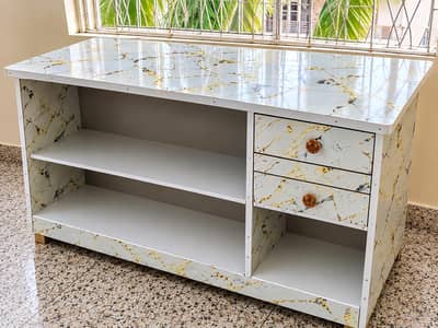 tailor cutting table
