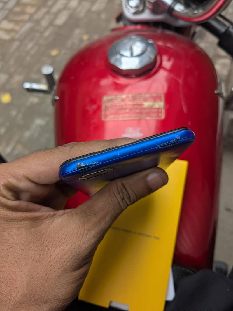 Realme C2 5