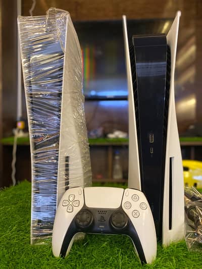 PS5 DISC EDITION — LIKE NEW | BEST DEAL!