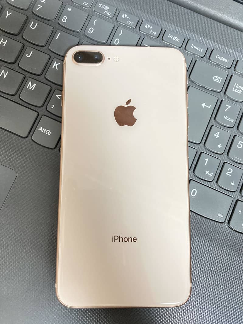 Apple iPhone 8 Plus 4
