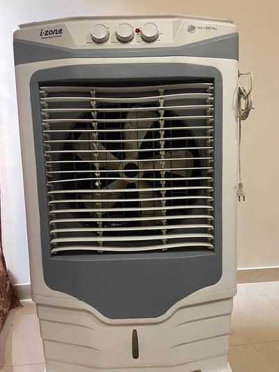 izone coolernew condition