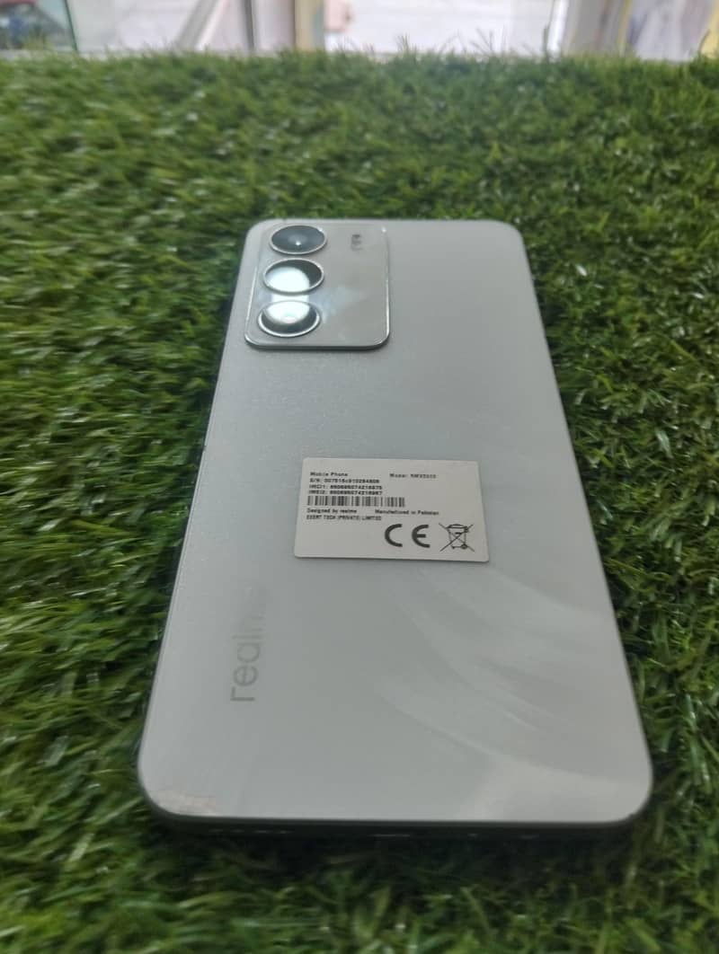Realme C71 1