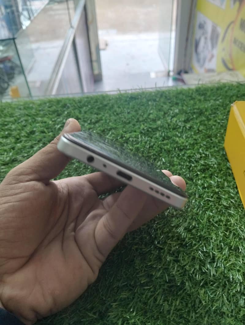 Realme C71 2