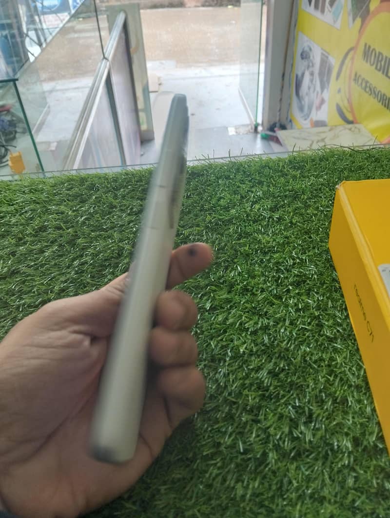 Realme C71 4