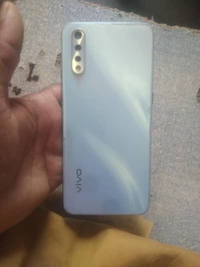 Vivo S1