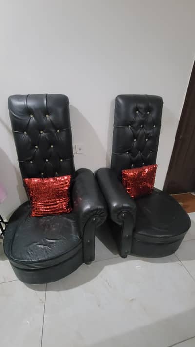 2 crown chairs