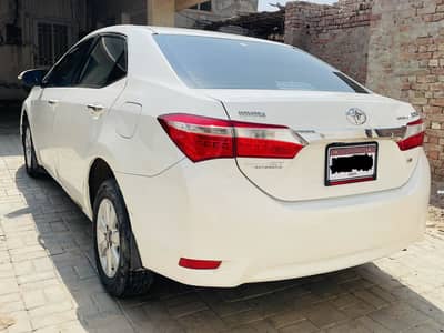 Toyota Corolla Altis 2015