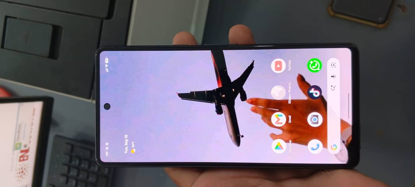 Google Pixel 7 4