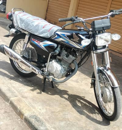 Honda 125 {2025} Karachi. . . . . 0303/0255582 (Last final 1.88)
