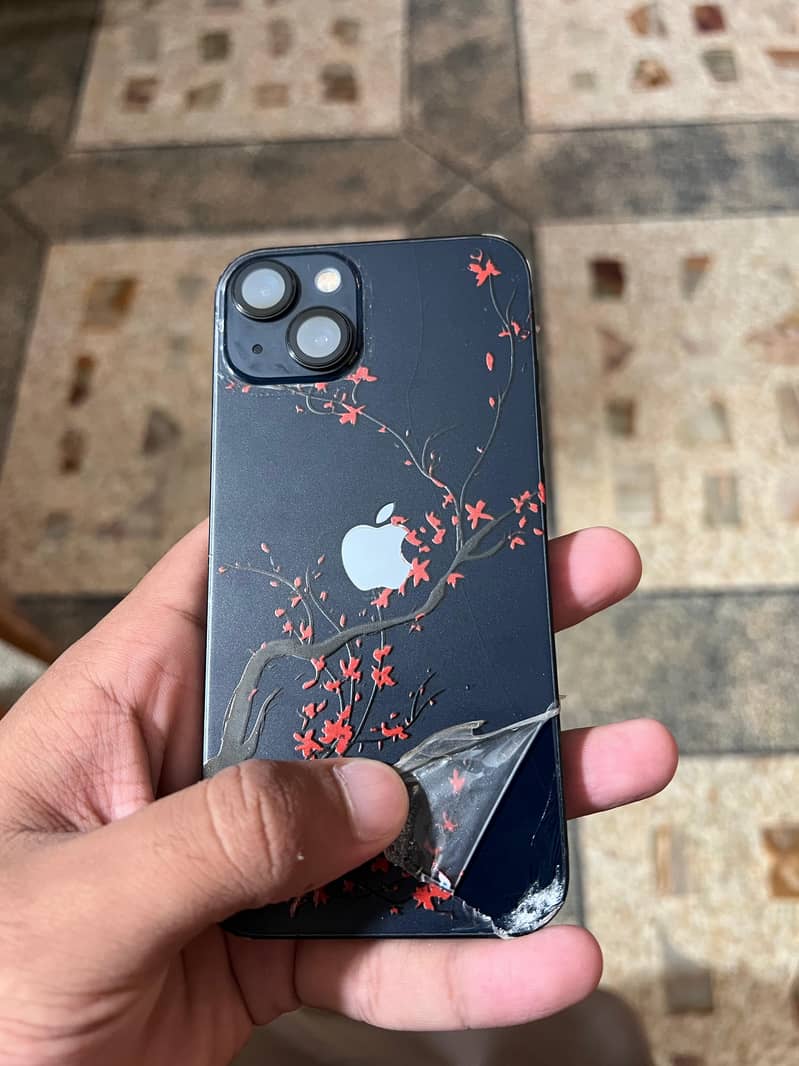 Apple iPhone 13 1