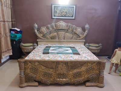 selling full bedset with cupboard and spring mattress