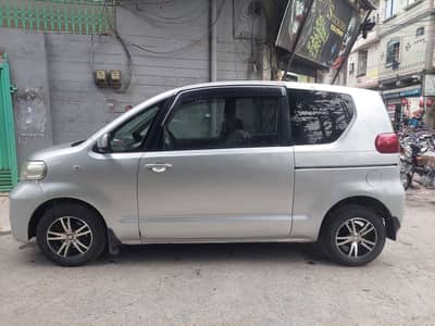 Toyota Porte 2007