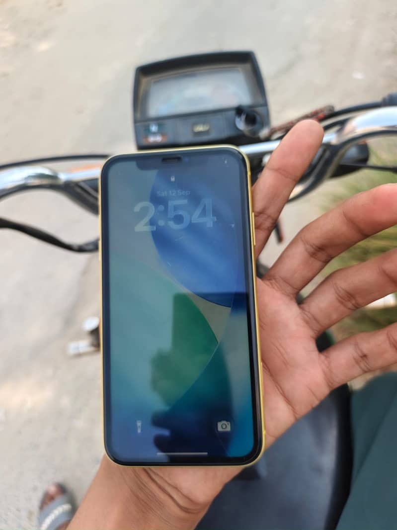Apple iPhone 11 2