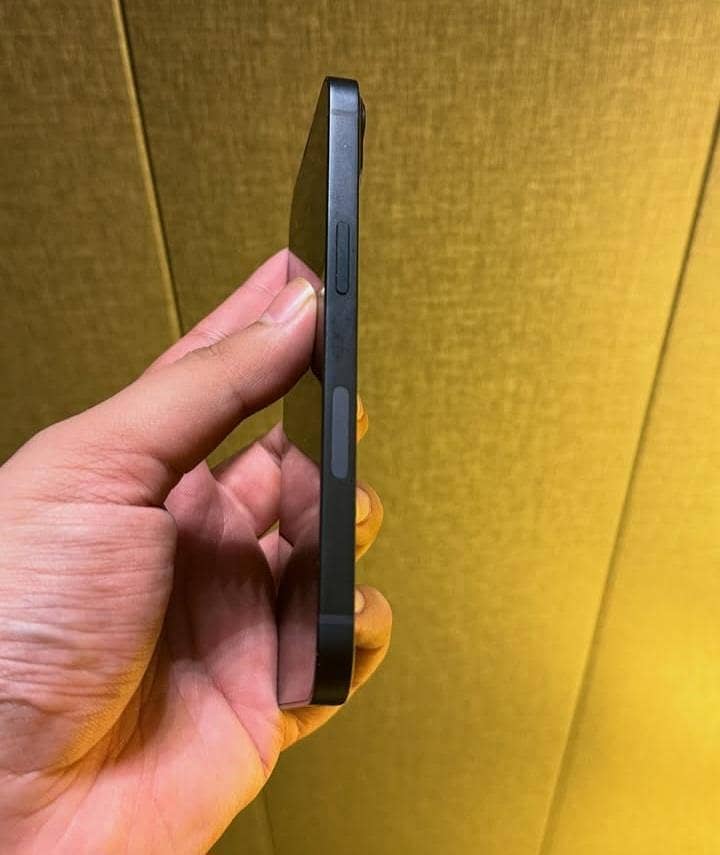 Apple iPhone 13 3