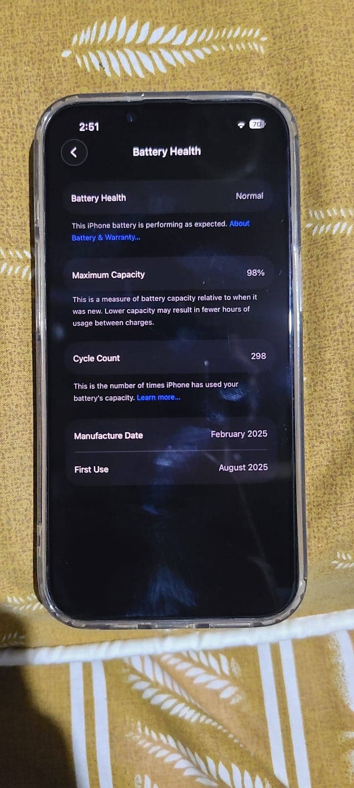 Apple iPhone 16e 9