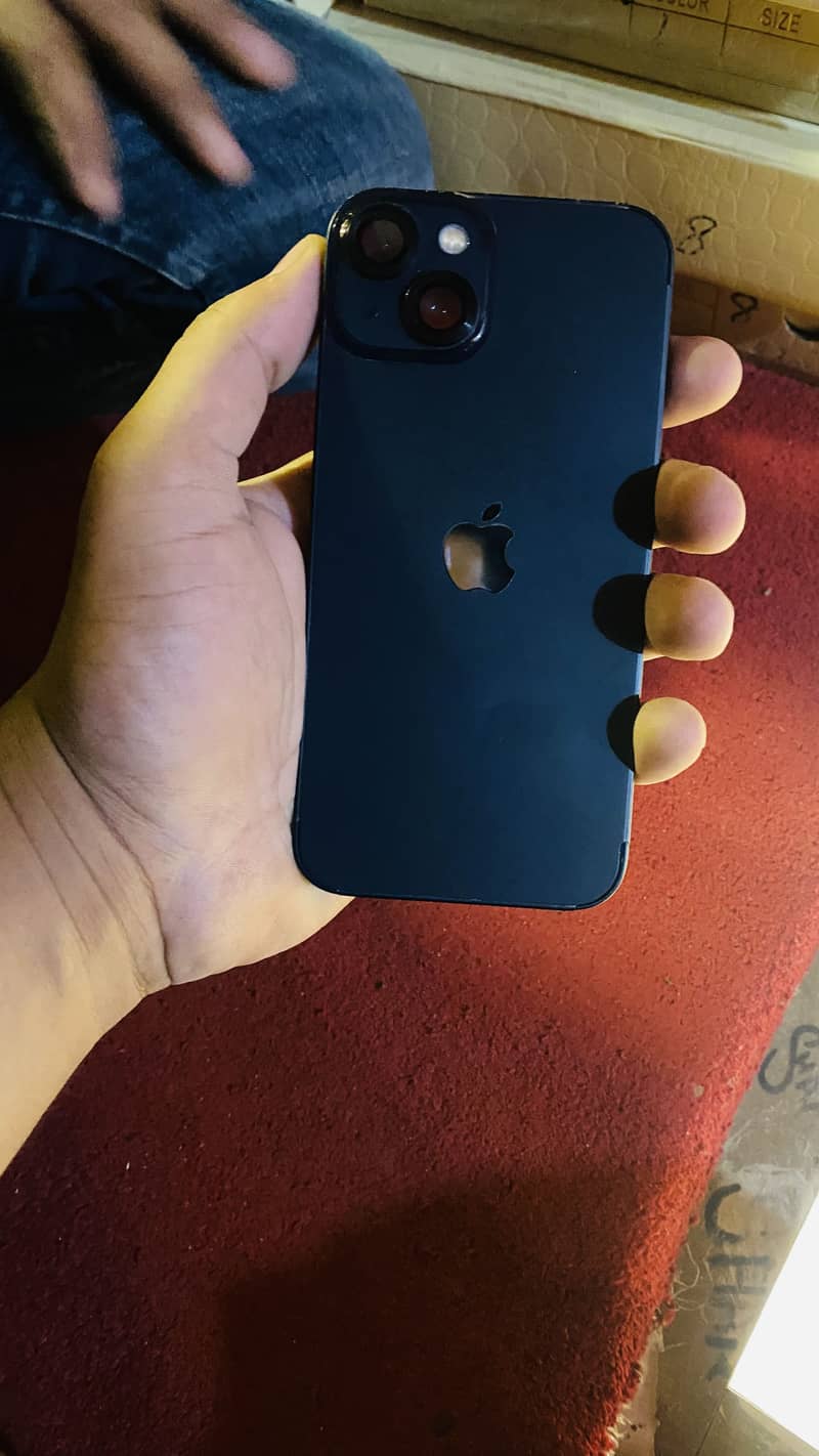 Apple iPhone 13 2