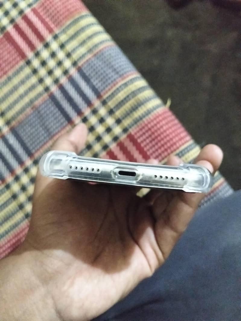 Apple iPhone X 2