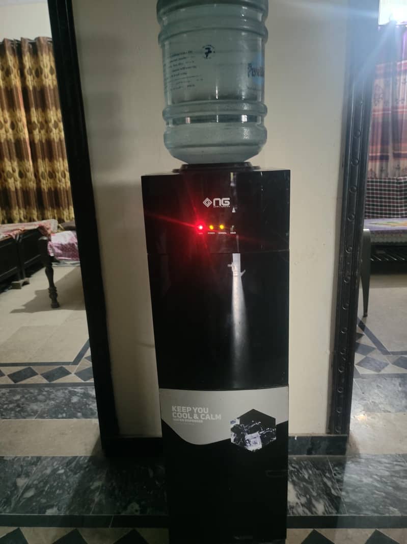 واٹر ڈسپنسر برائے فروخت 0