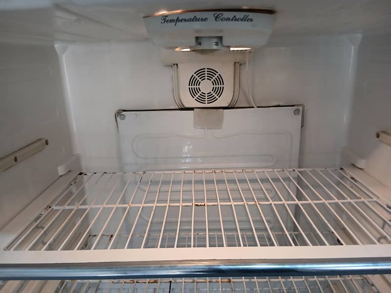 Dawlance refrigenerator 7