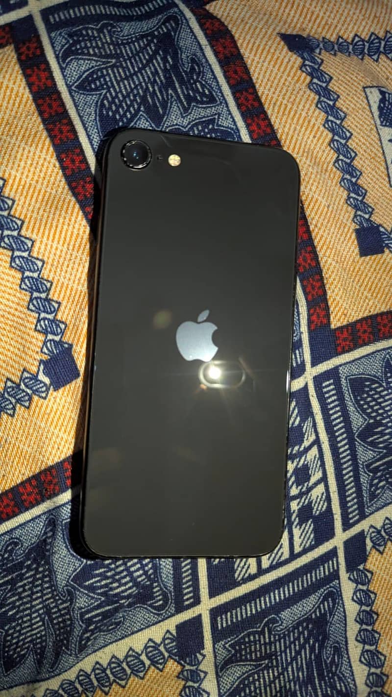 Apple iPhone SE 3