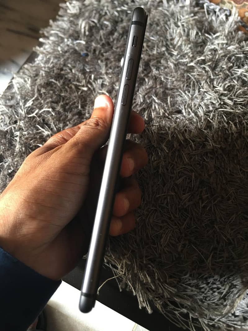 Apple iPhone 8 Plus 7