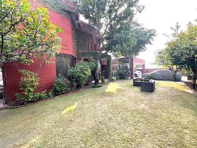 4 Kanal Used Modern Design Most Beautiful 10-Bedroom Bungalow For Sale at Prime Location Of DHA Lahore Near To Park Masjid & Commercial Market.