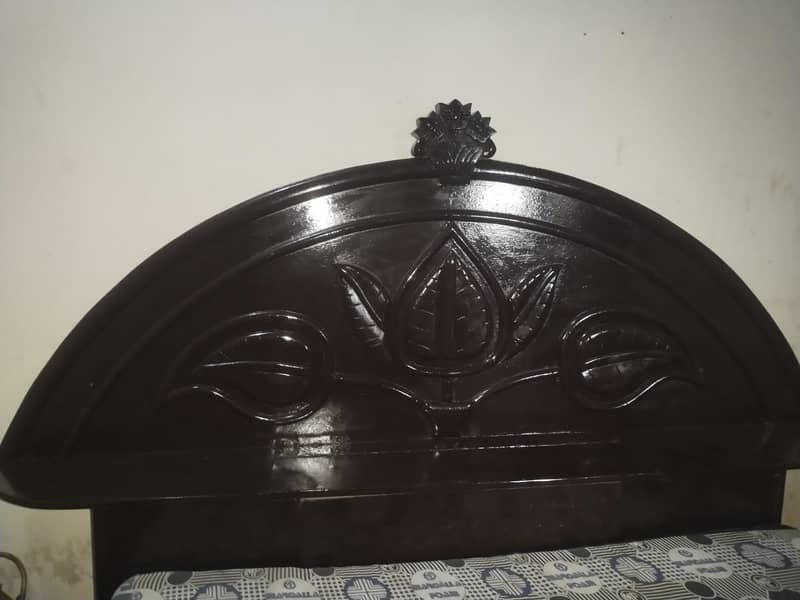 king Bed 0