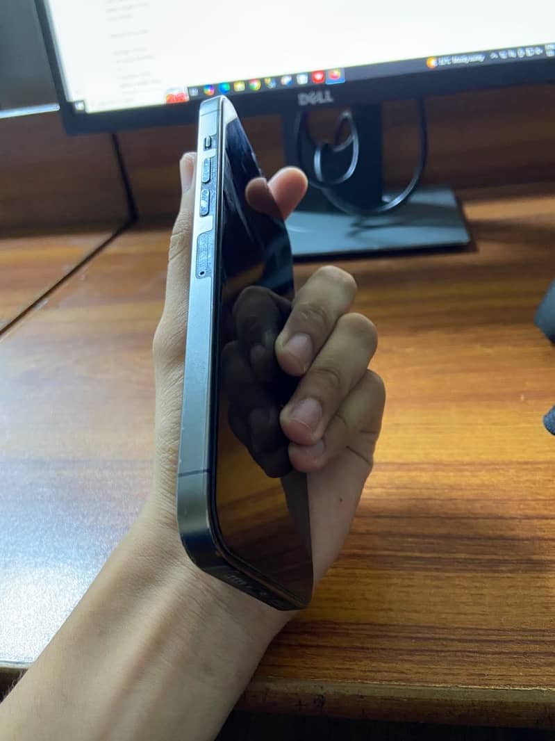 Apple iPhone 13 Pro Max 5