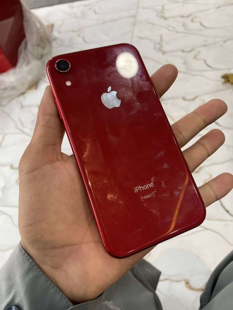 Apple iPhone XR 0
