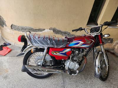 125 sale red color 03231422746