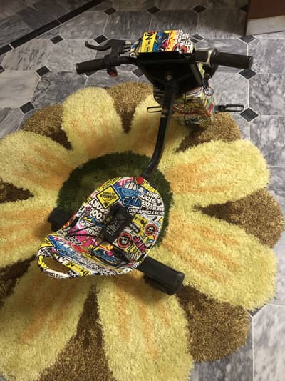 Electric scooty