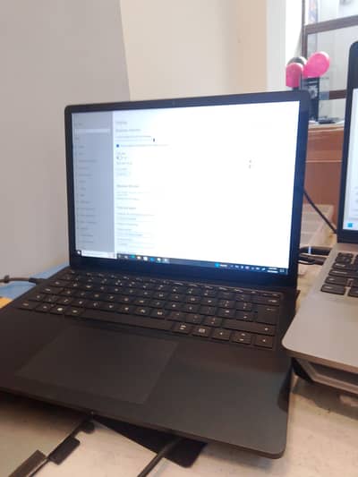 Microsoft surface 3 i7 2k display