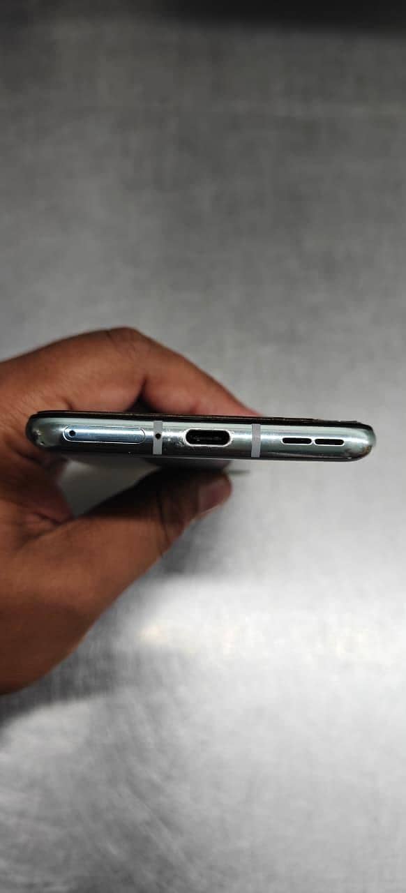 One Plus 8T 4