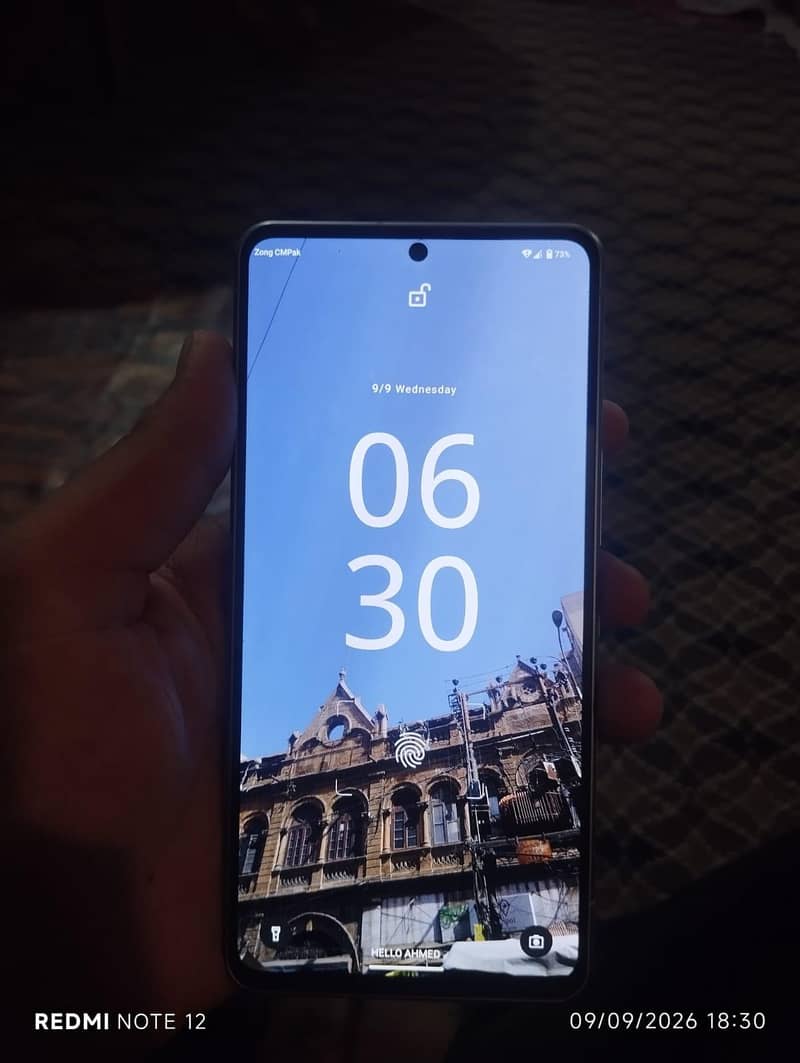 Sharp Aquos Sense7 0