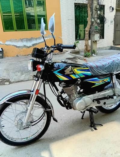 Honda 125 2026 model 03078882748 lush condition