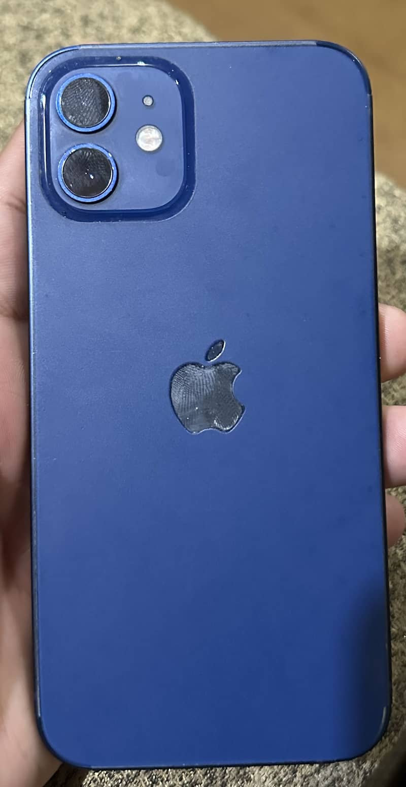 Apple iPhone 12 4