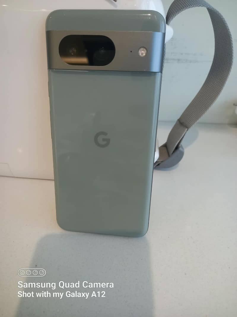 Google Pixel 8 2