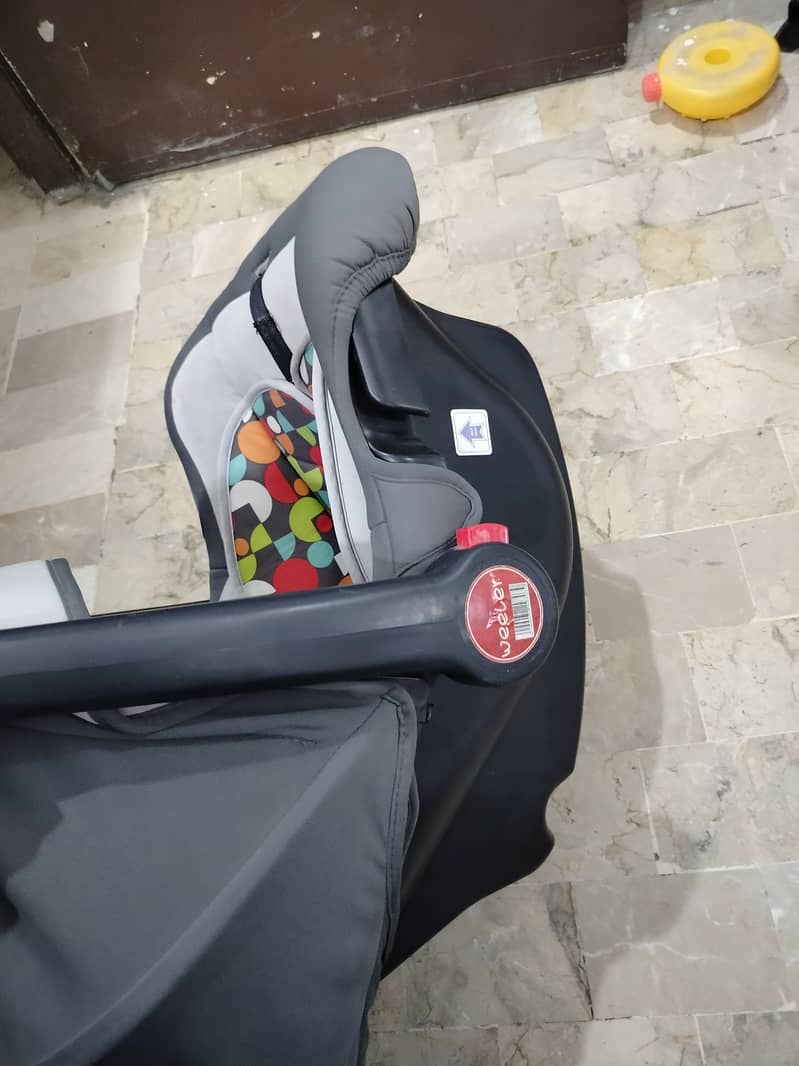 Carrycot (wheeler) 3