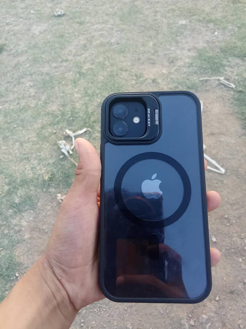 Apple iPhone 12 1