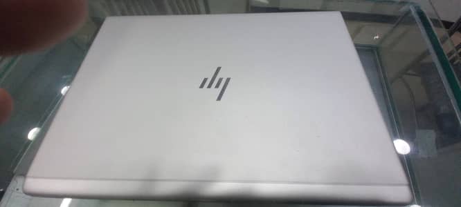 HP RYZEN 7