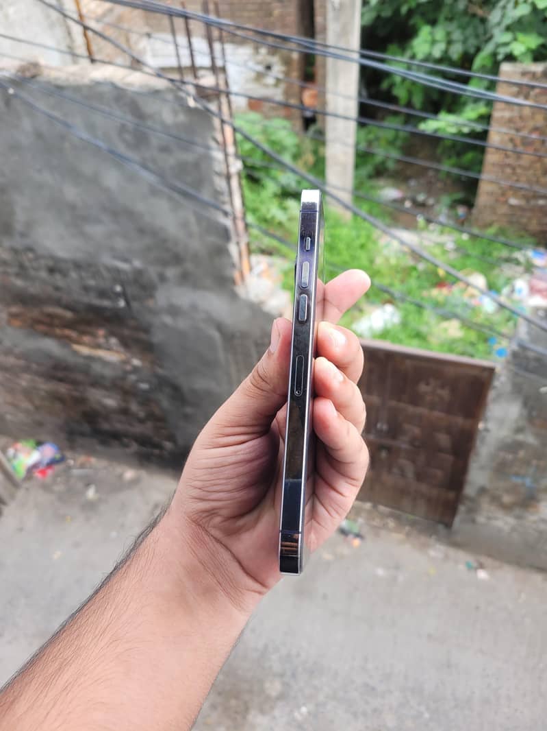 iPhone 14 Pro Max 1