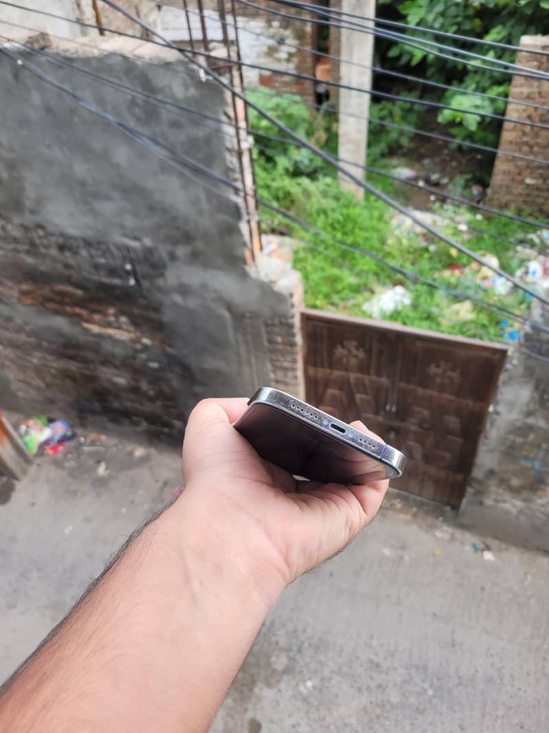 iPhone 14 Pro Max 3