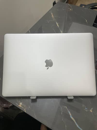 MacBook pro 2019